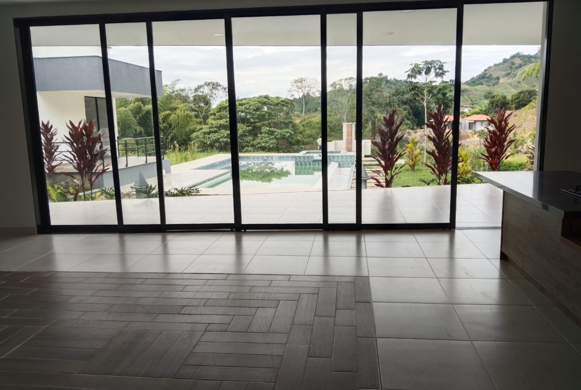 VENDO CASA CAMPESTRE EN COMBIA RISARALDA