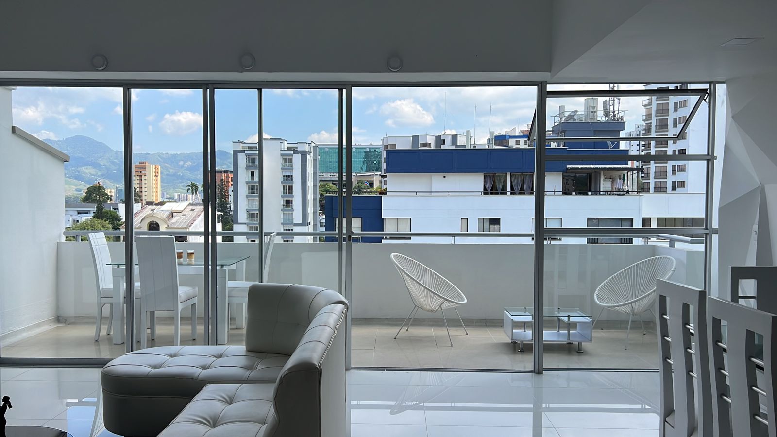 305073320230321034325-2 VENDO PENT HOUSE DUPLEX EN EXCLUSIVO SECTOR DE PINARES
