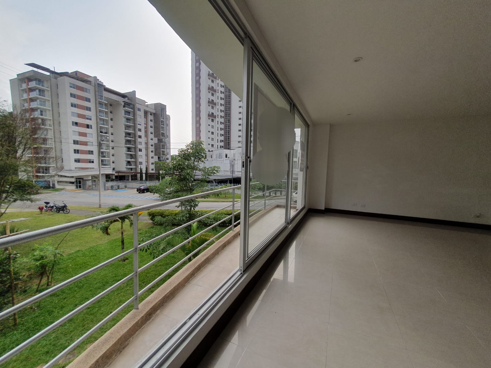 EN VENTA CASA EN PINARES CONJUNTO CERRADO