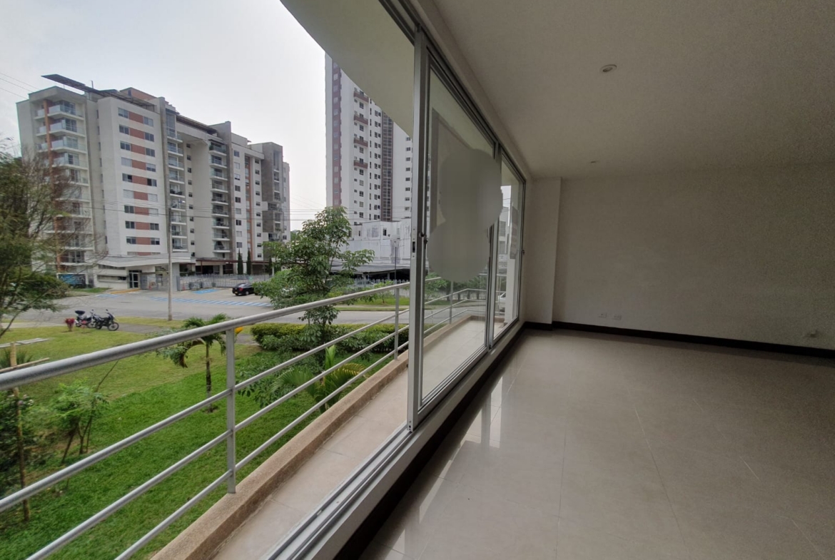 EN VENTA CASA EN PINARES CONJUNTO CERRADO