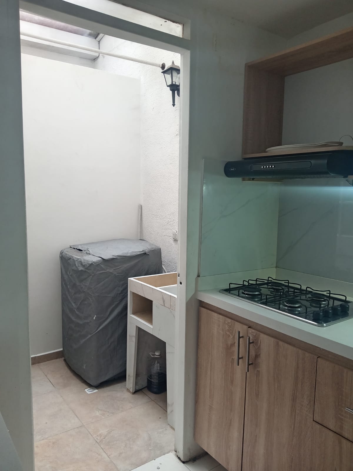 VENDO CASA DÚPLEX CON LOCAL EN SECTOR VILLA VERDE