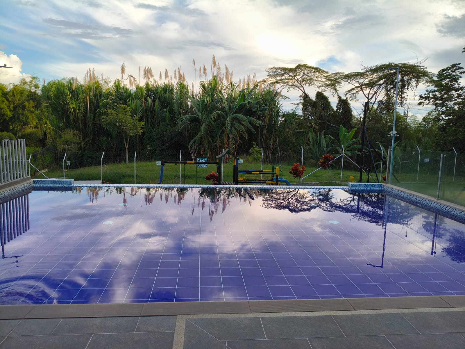 305073320260506040517 VENDO APARTAMENTO SECTOR UNICENTRO PEREIRA