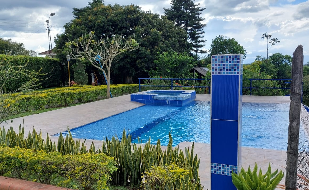 VENDO FINCA EN EL SECTOR DE MORELIA