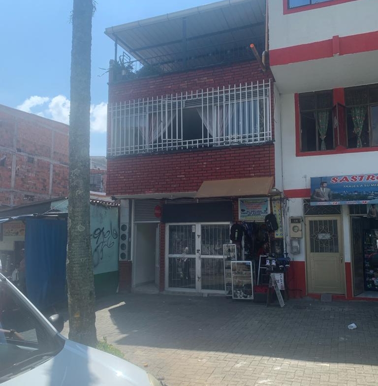 VENTA DE CASA CERCA AL CENTRO DE PEREIRA
