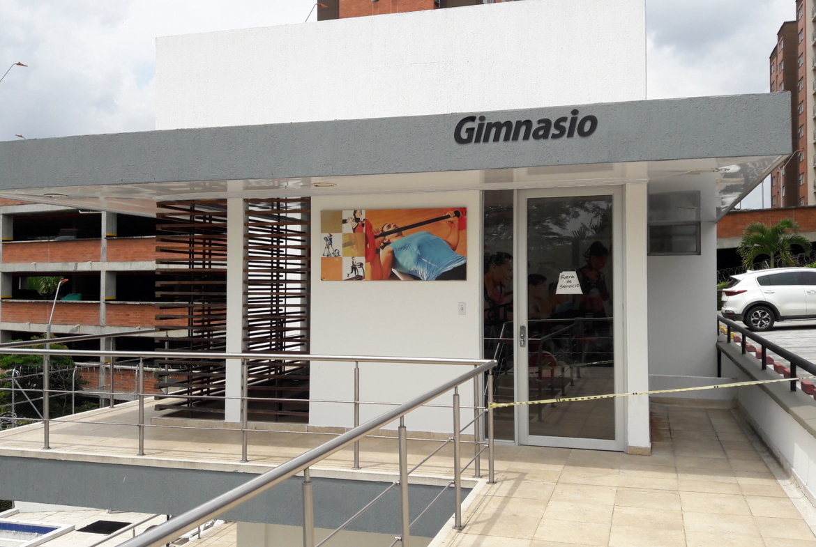 EN VENTA APARTAMENTO DUPLEX AV SUR SECTOR CORALES