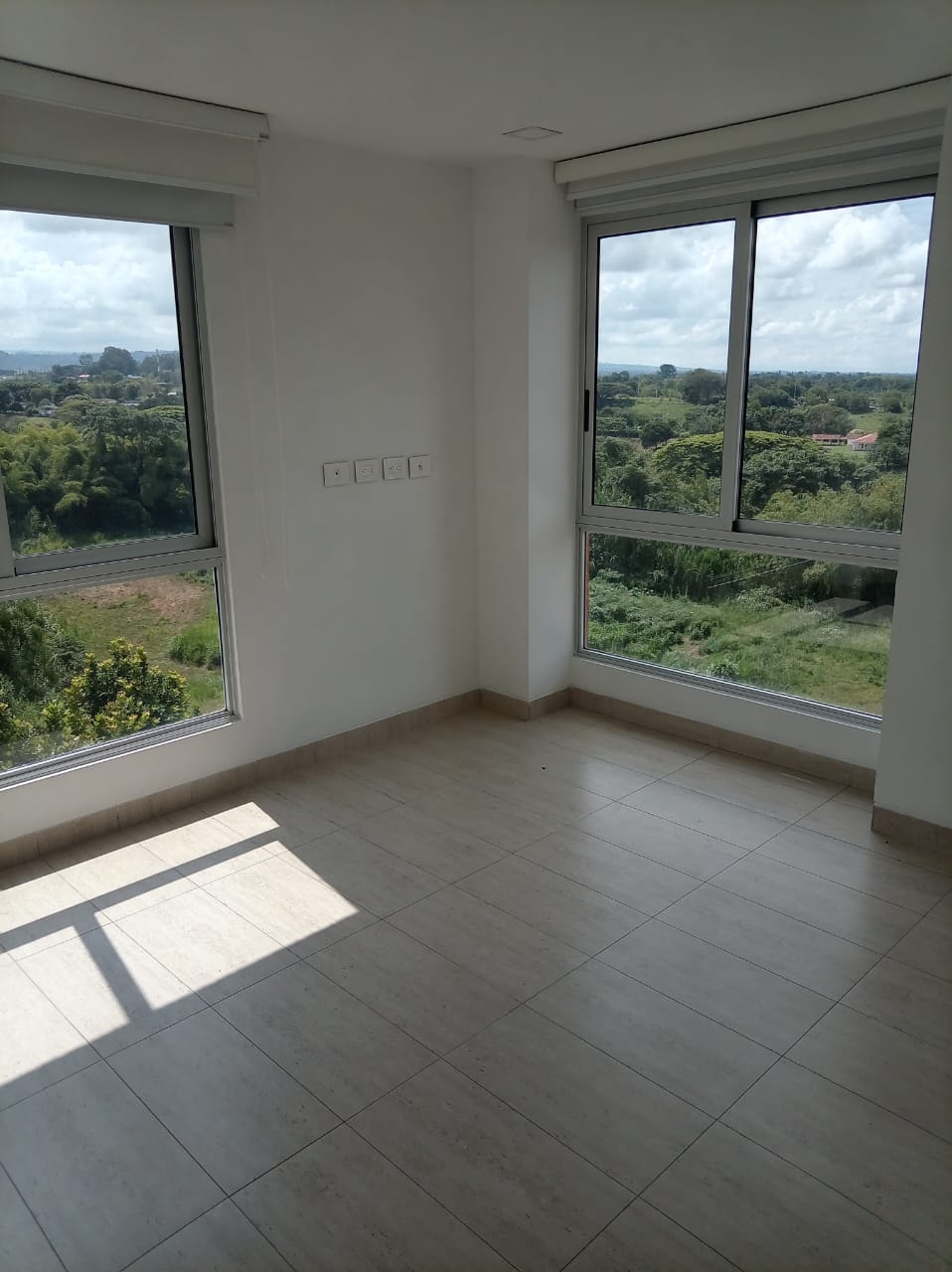 RENTO APARTAMENTO EN CONJUNTO CERRADO VÍA CERRITOS