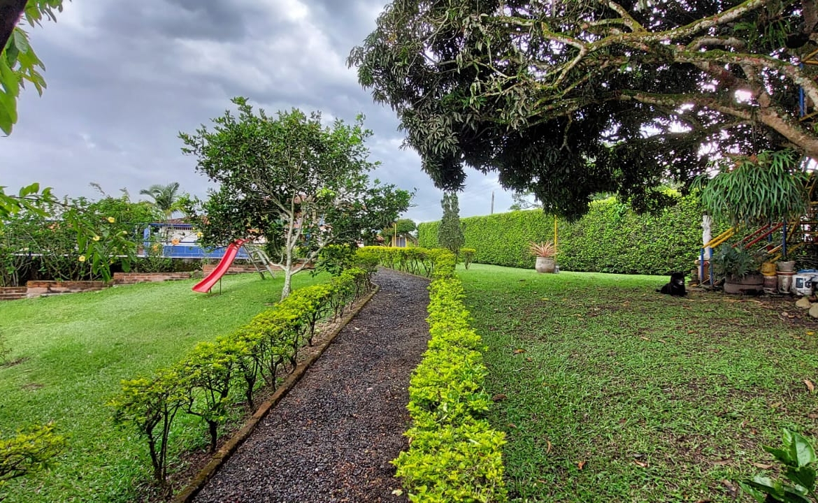 VENDO FINCA EN EL SECTOR DE MORELIA