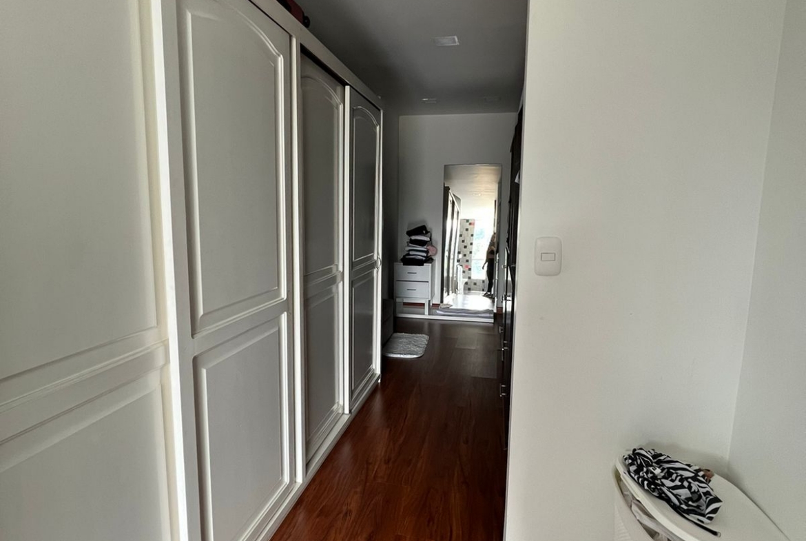 VENDO PENT HOUSE DUPLEX EN EXCLUSIVO SECTOR DE PINARES