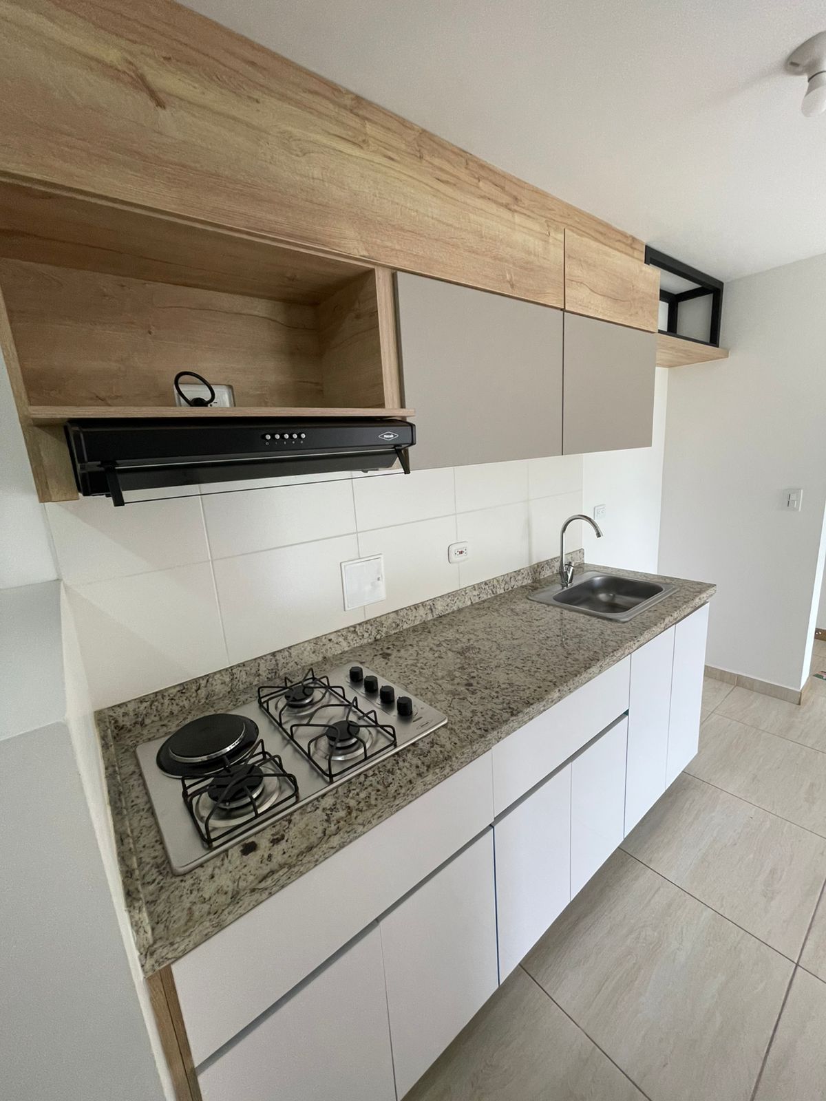 SE VENDE APARTAMENTO EN C.R SENDEROS DE SAN SILVESTRE