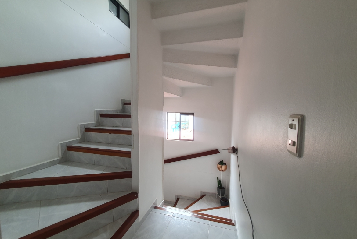 CASA EN VENTA AVENIDA SUR SECTOR HOME CENTER