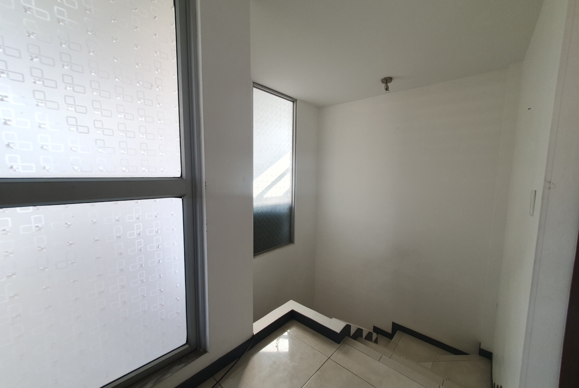 EN VENTA APARTAMENTO DUPLEX AV SUR SECTOR CORALES
