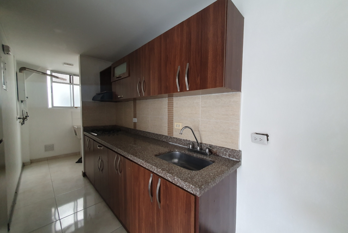 EN VENTA APARTAMENTO DUPLEX AV SUR SECTOR CORALES