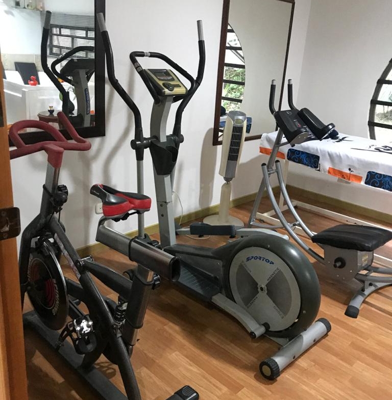 VENTA DE CASA EN PINARES