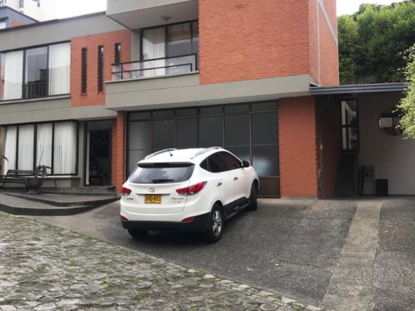 VENTA DE CASA EN PINARES