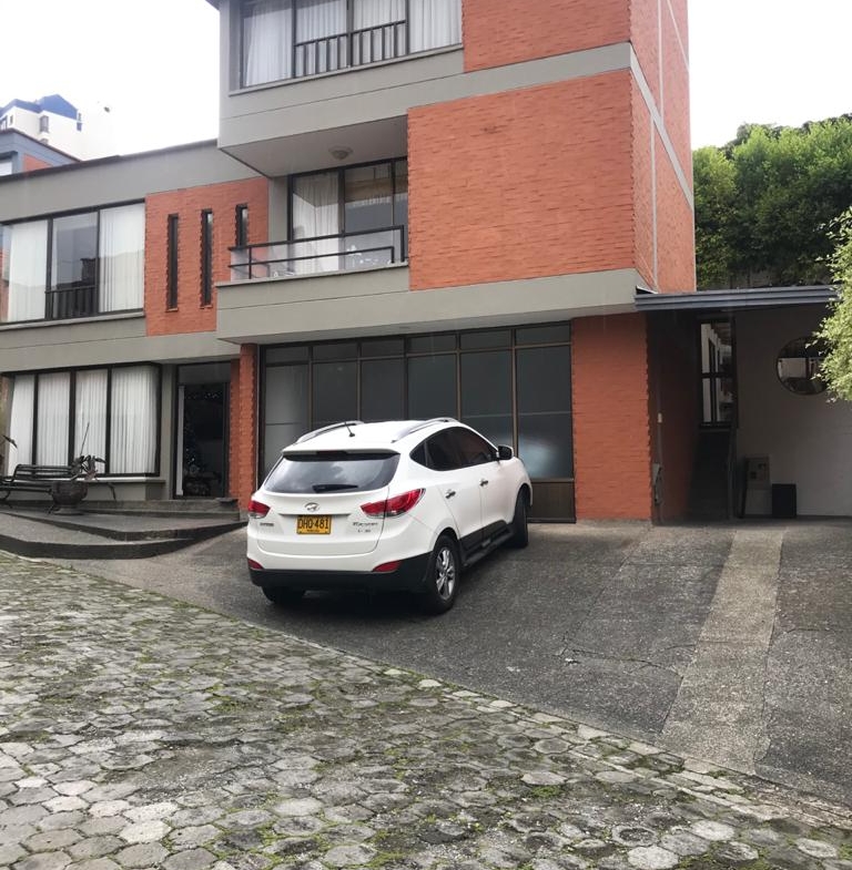 VENTA DE CASA EN PINARES