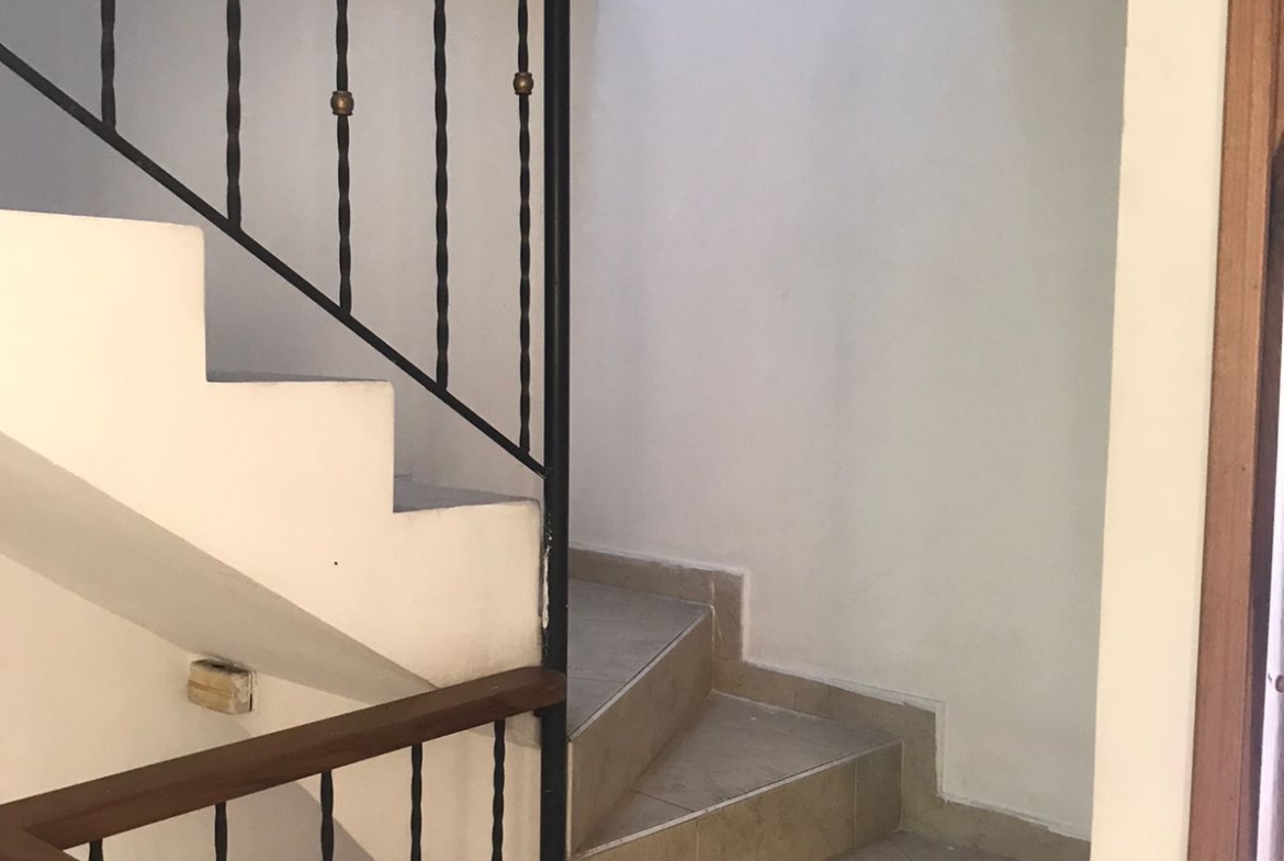 Vendo Casa con 2 Viviendas Independientes en Maraya