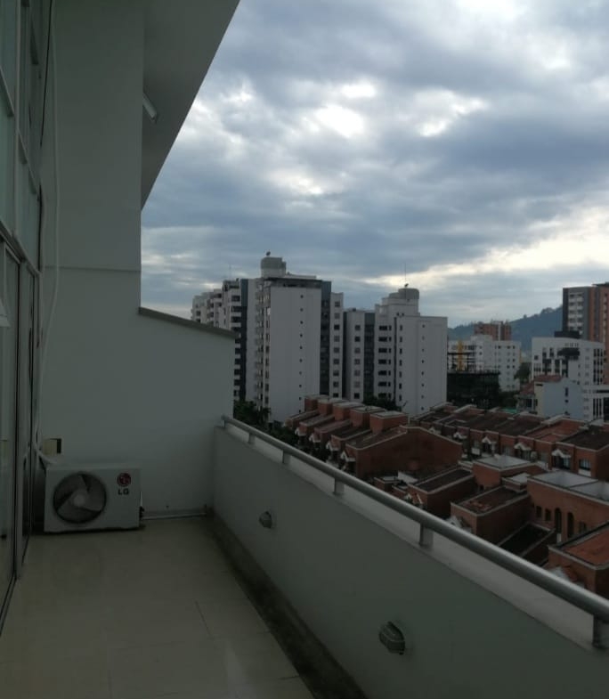 VENDO PENT HOUSE DUPLEX EN EXCLUSIVO SECTOR DE PINARES