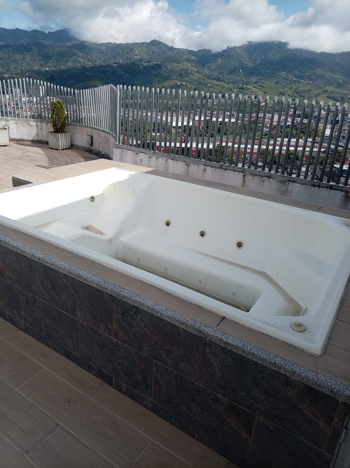 305074020250902025028 VENTA APARTAMENTO EN DOSQUEBRADAS , SECTOR MILÁN