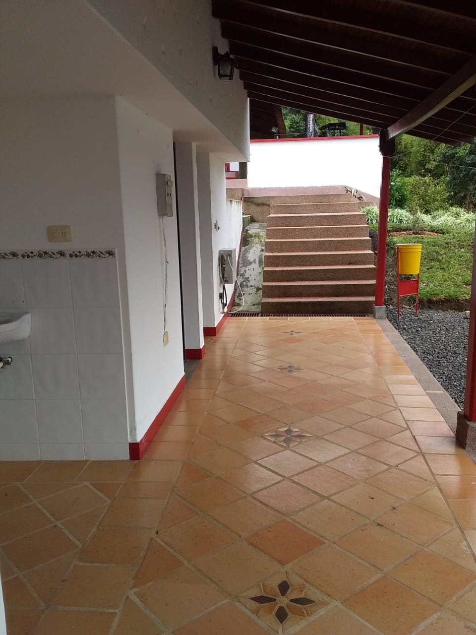 SE VENDE HERMOSA FINCA DE RECREO VIA A ARMENIA