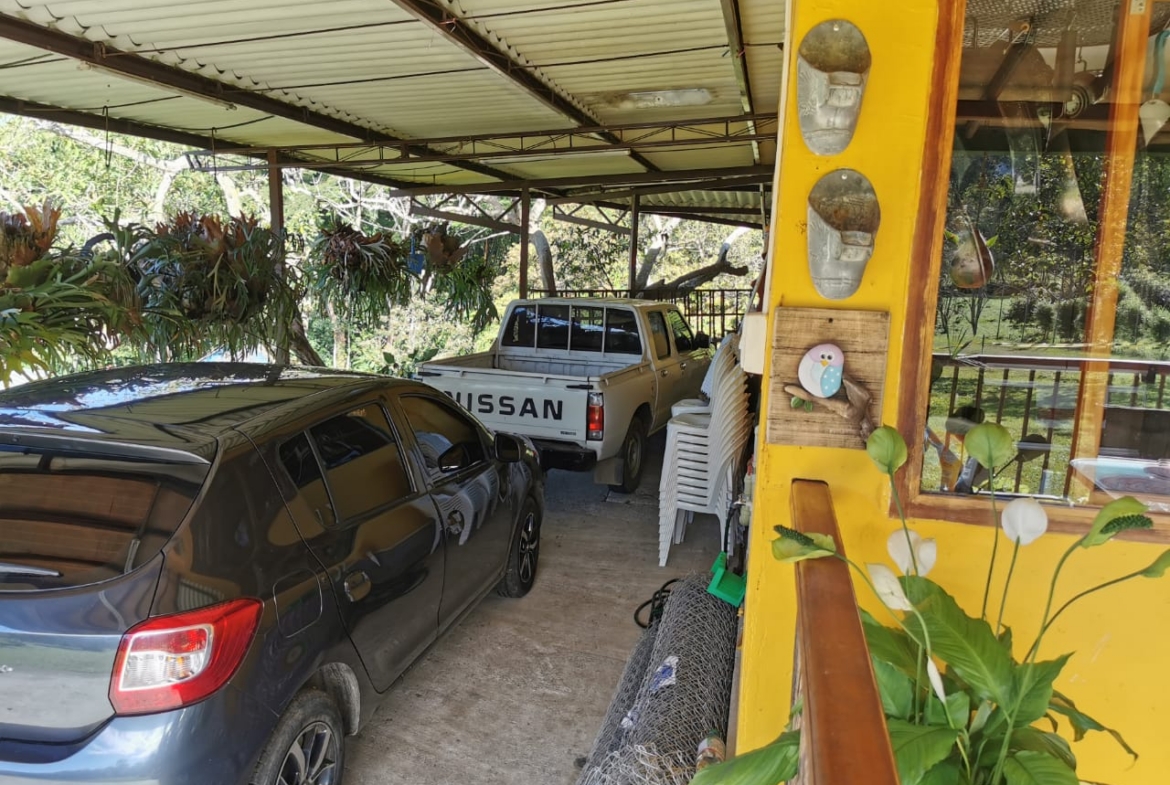 VENDO HERMOSA FINCA DE 10.000 M2 a 5 MIN DEL CRUCERO DE COMBIA
