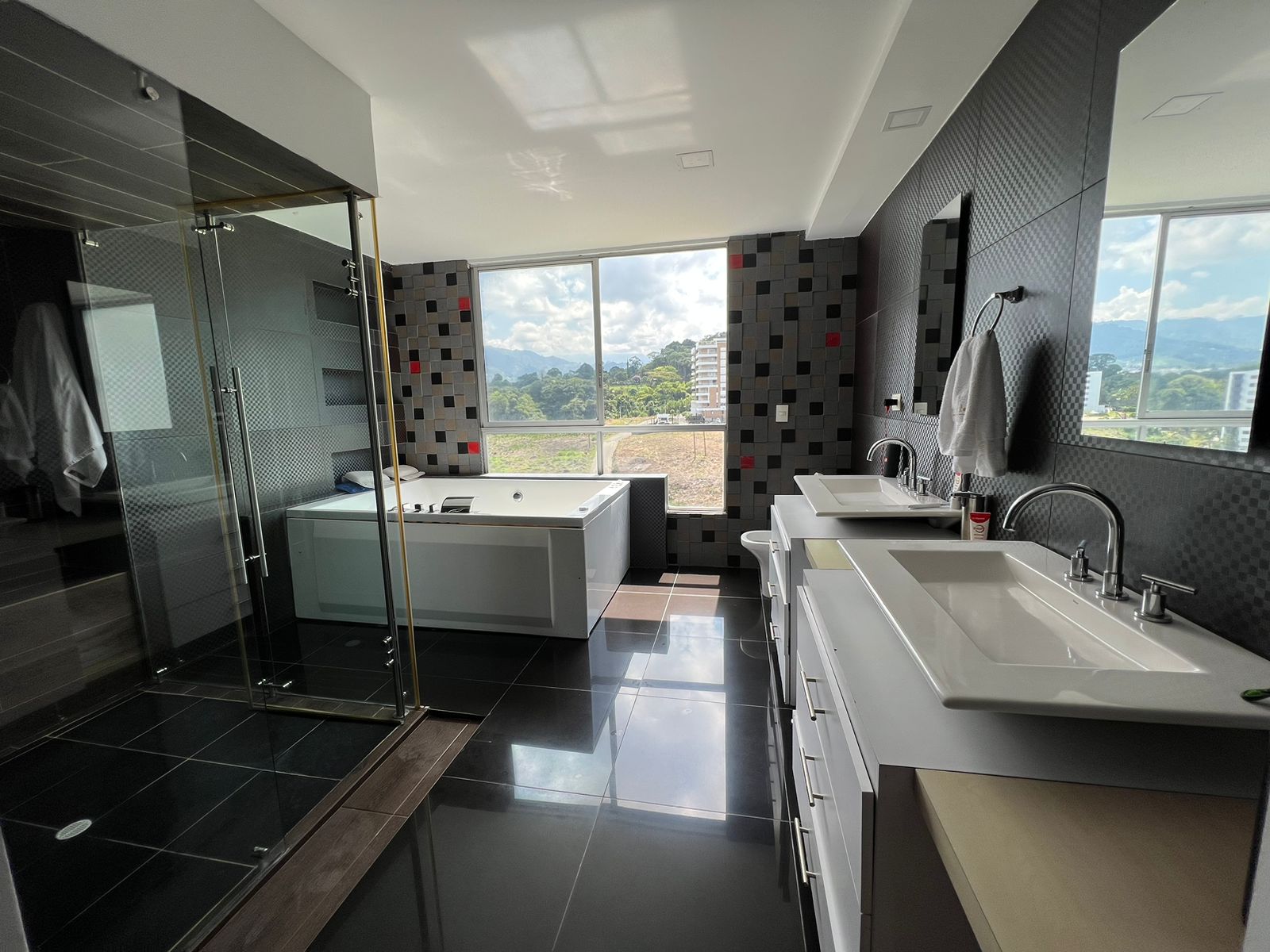 305074120230321034327 VENDO PENT HOUSE DUPLEX EN EXCLUSIVO SECTOR DE PINARES