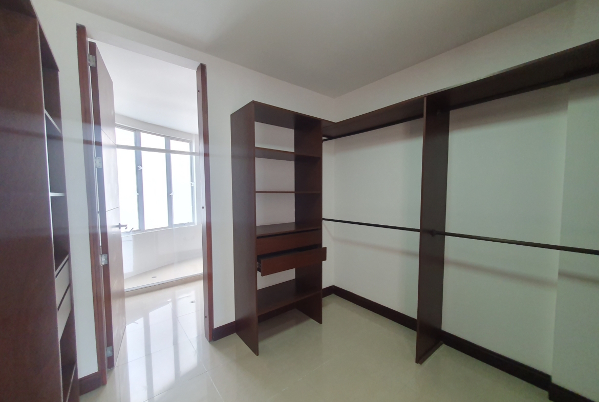 EN VENTA CASA EN PINARES CONJUNTO CERRADO