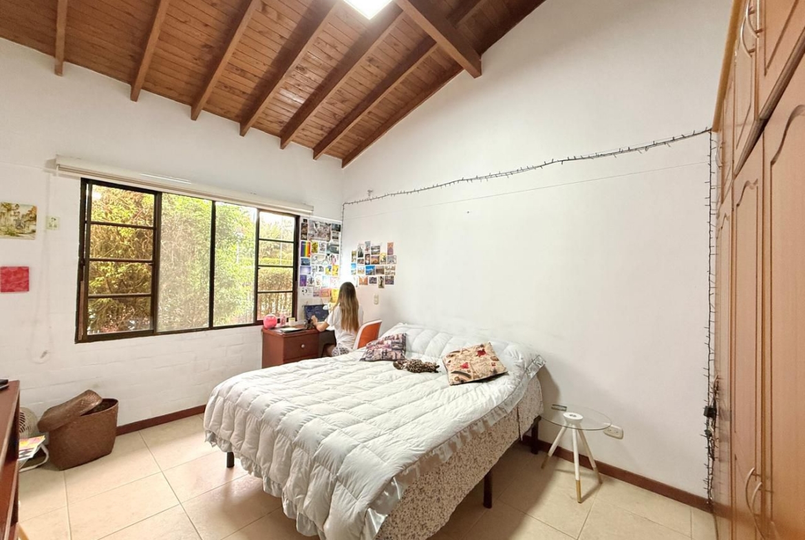 VENDO CASA CAMPESTRE EN COMBIA
