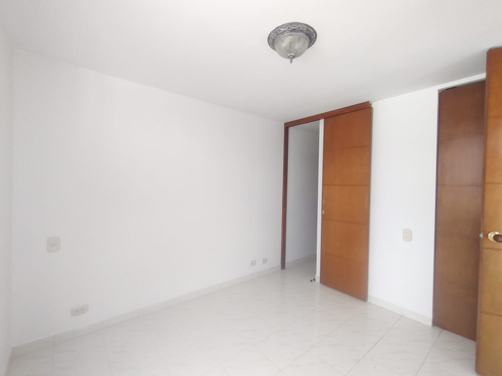 30507420250612042341 SE VENDE APARTAMENTO SECTOR CENTRO