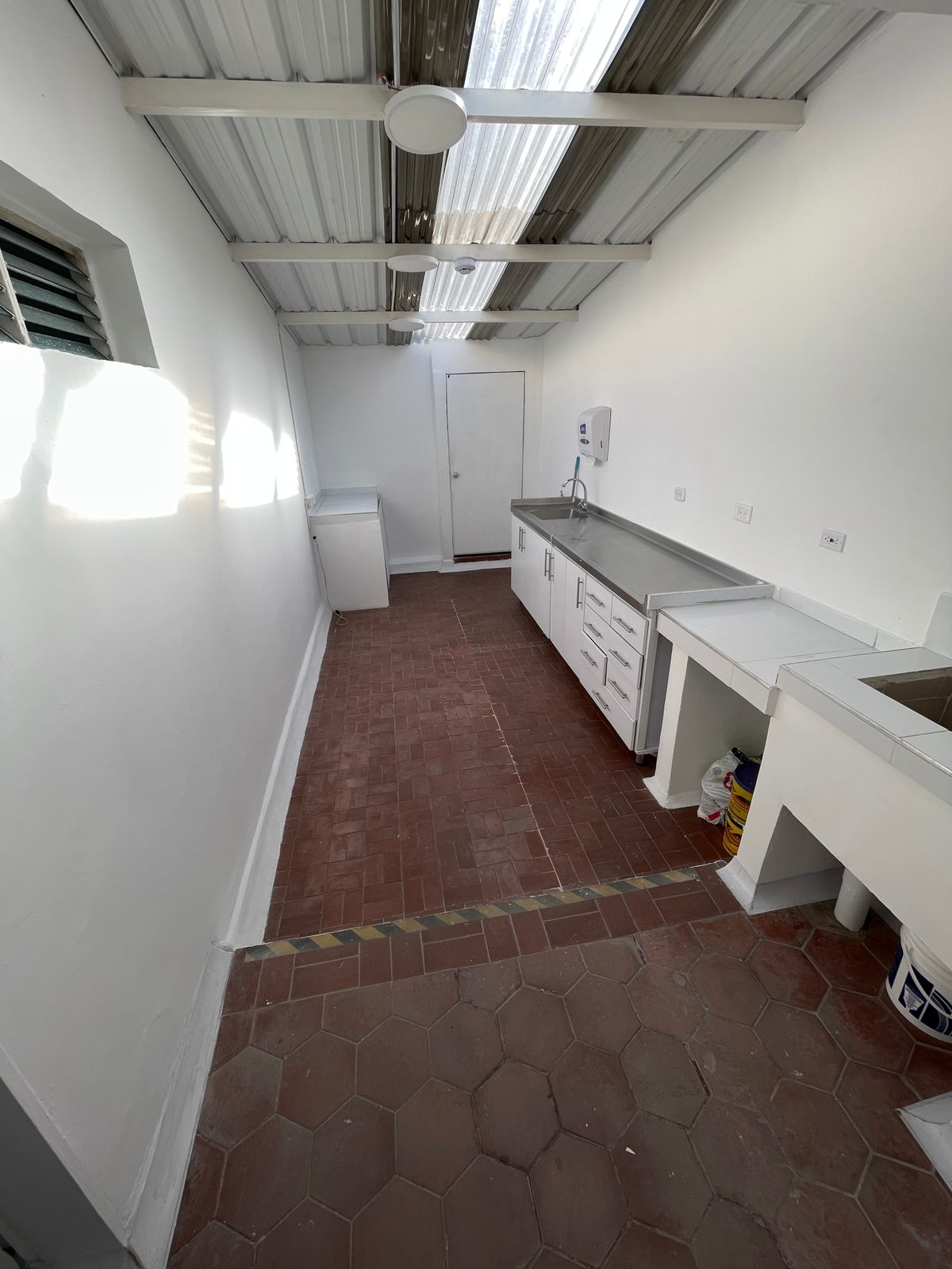 30507420250812024411 SE RENTA CASA PARA OFICINAS EN MARAYA