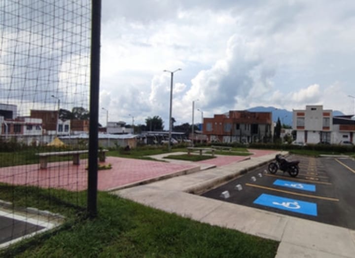 VENDO CASA DÚPLEX EN CONJUNTO CERRADO SECTOR MONTEBONITO DOSQUEBRADAS
