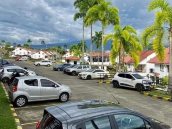 VENDO APARTAESTUDIO SECTOR AEROPUERTO PEREIRA