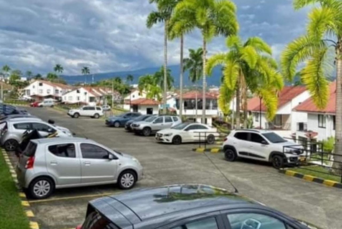 VENDO APARTAESTUDIO SECTOR AEROPUERTO PEREIRA