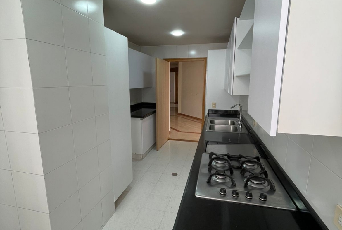 SE VENDE APARTAMENTO EN ALAMOS, PEREIRA