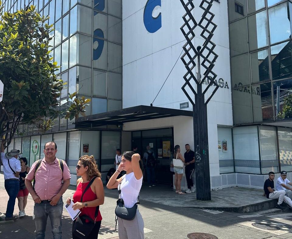 VENTA DE EDIFICIO PARA OFICINAS EN EL CENTRO DE PEREIRA