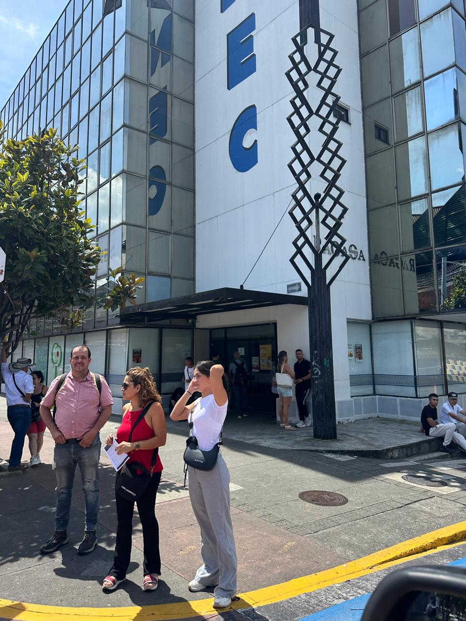 30507420260716115213 VENTA DE EDIFICIO PARA OFICINAS EN EL CENTRO DE PEREIRA
