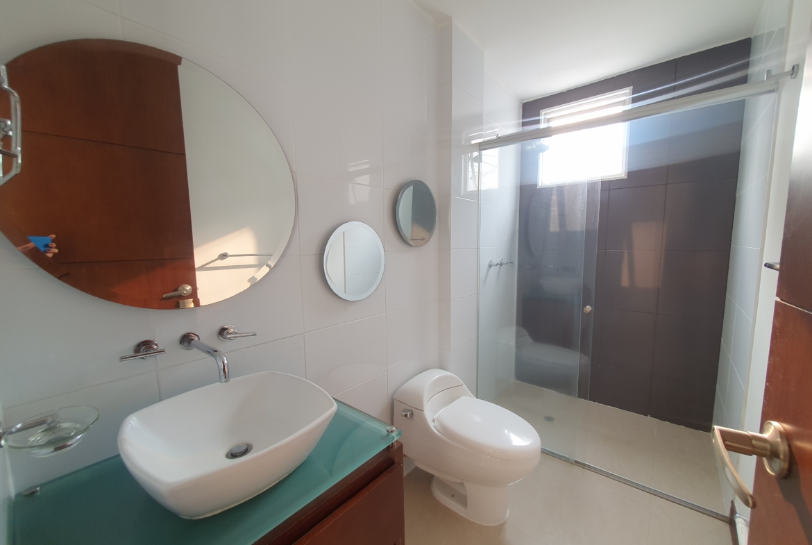 EN VENTA CASA EN PINARES CONJUNTO CERRADO