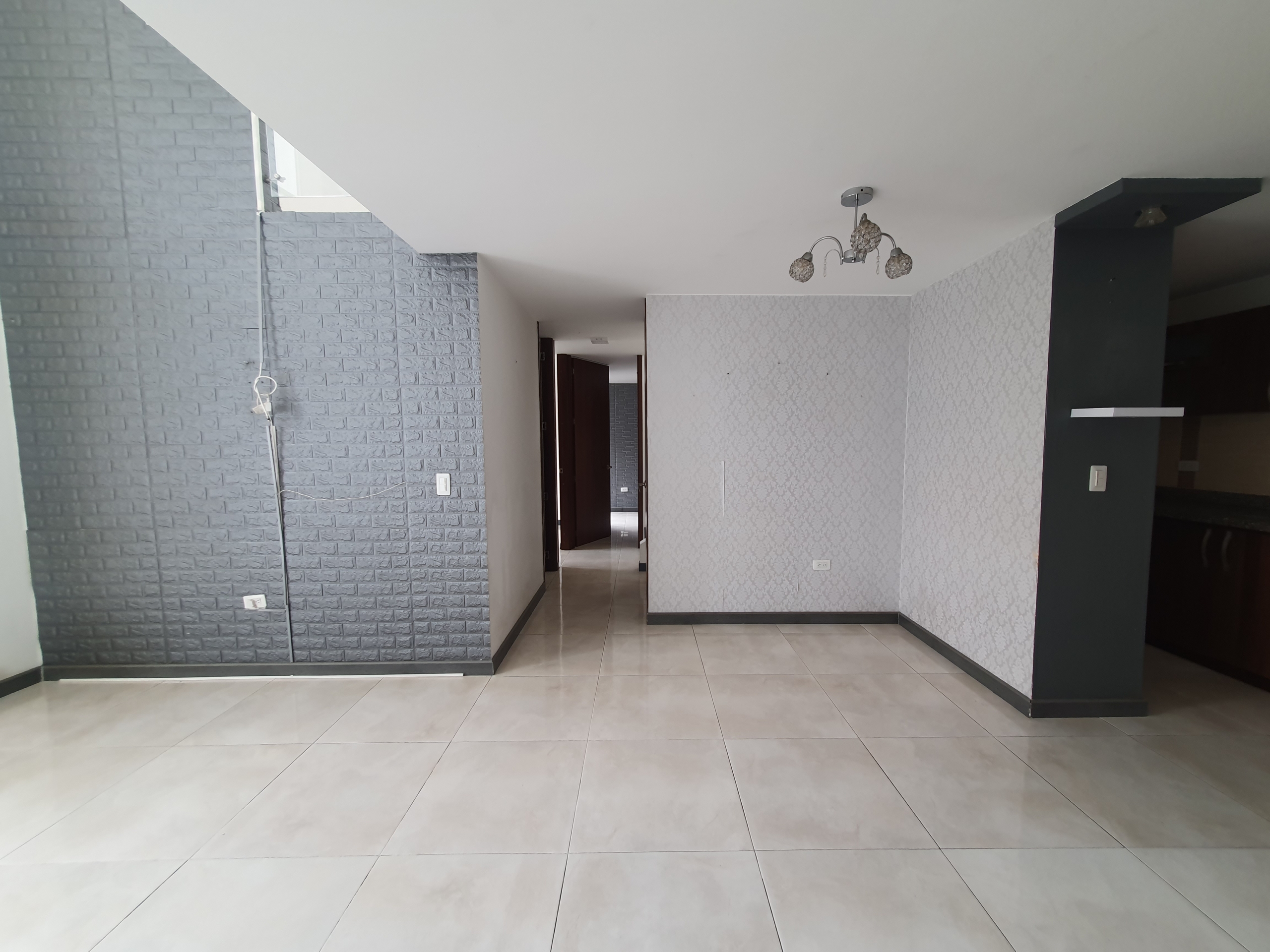 EN VENTA APARTAMENTO DUPLEX AV SUR SECTOR CORALES