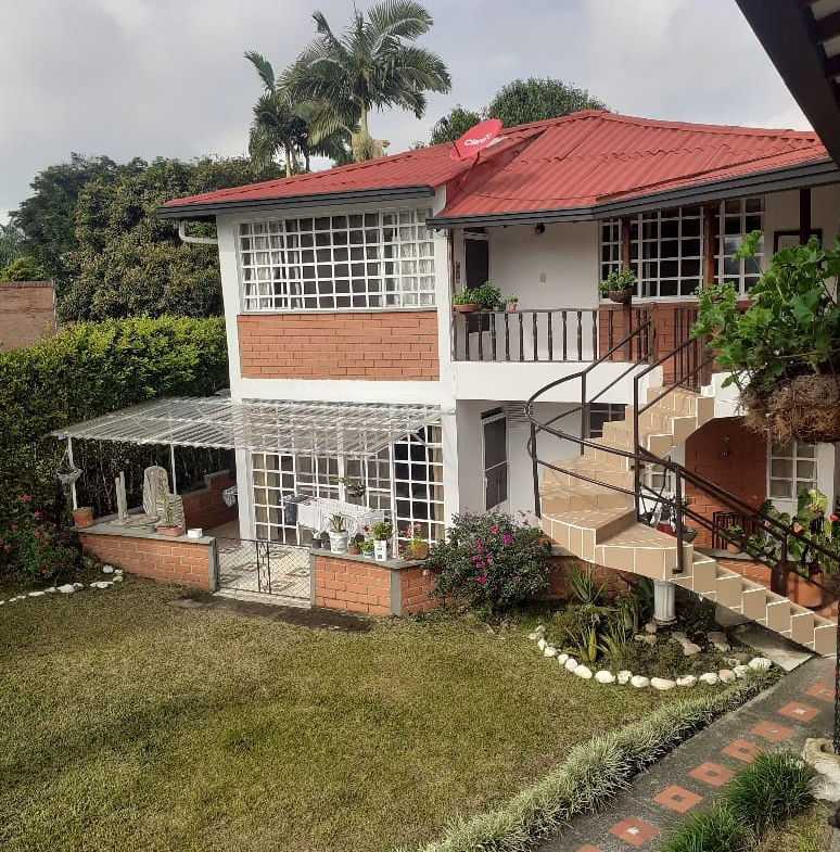 VENDO FINCA SECTOR MORELIA