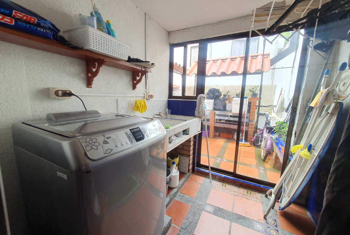 CASA EN VENTA AVENIDA SUR SECTOR HOME CENTER