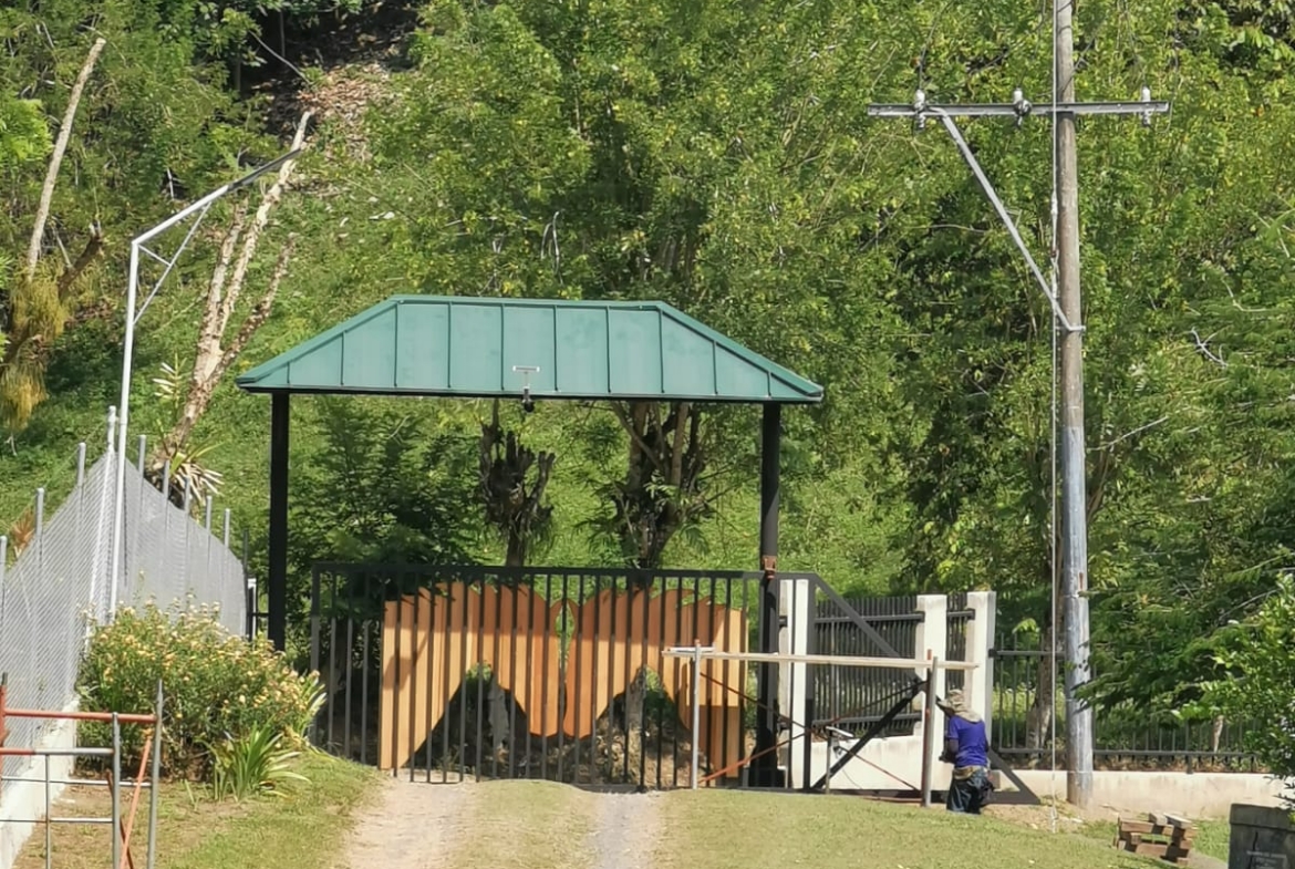 VENDO HERMOSA FINCA DE 10.000 M2 a 5 MIN DEL CRUCERO DE COMBIA