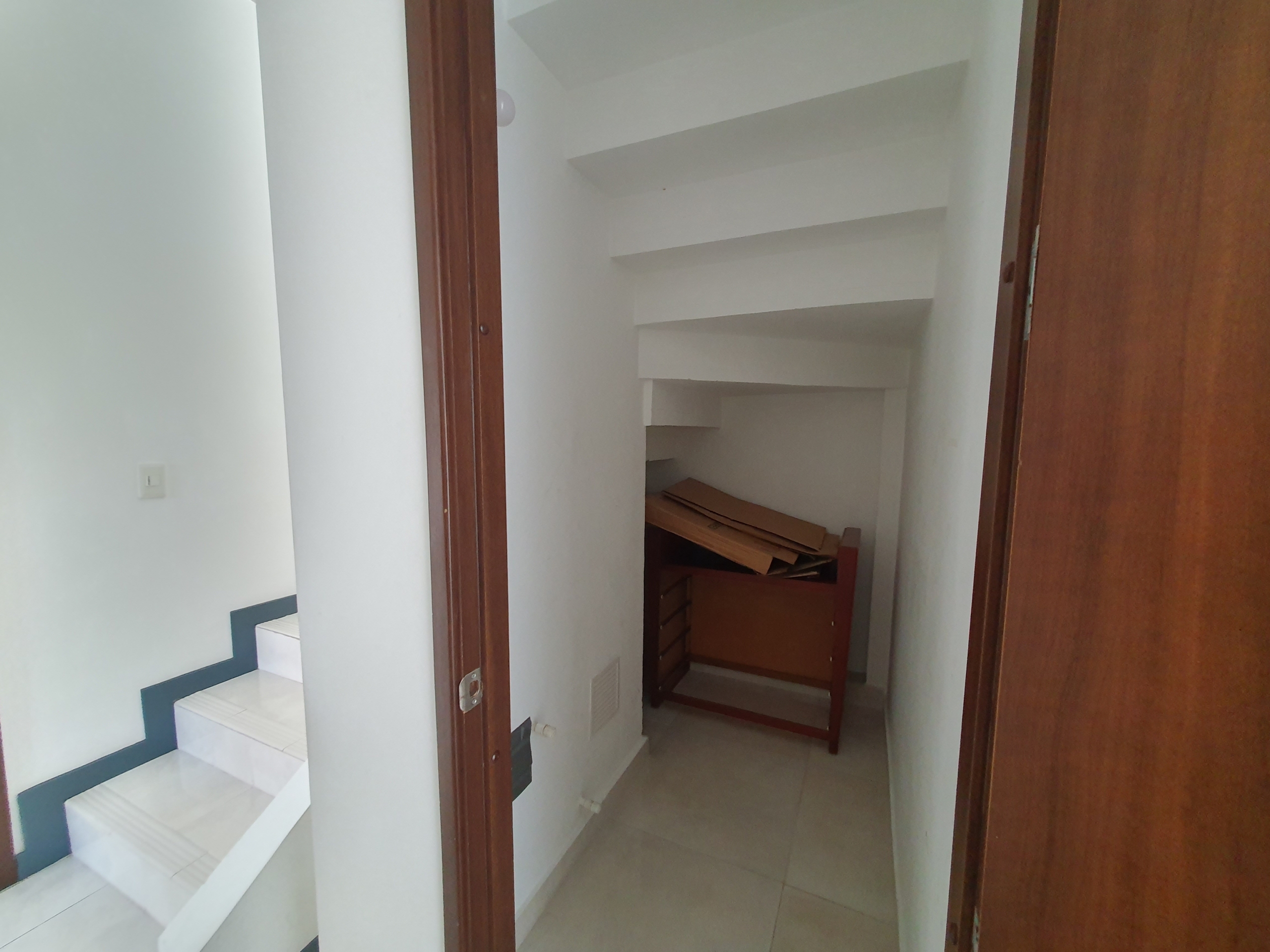 EN VENTA APARTAMENTO DUPLEX AV SUR SECTOR CORALES