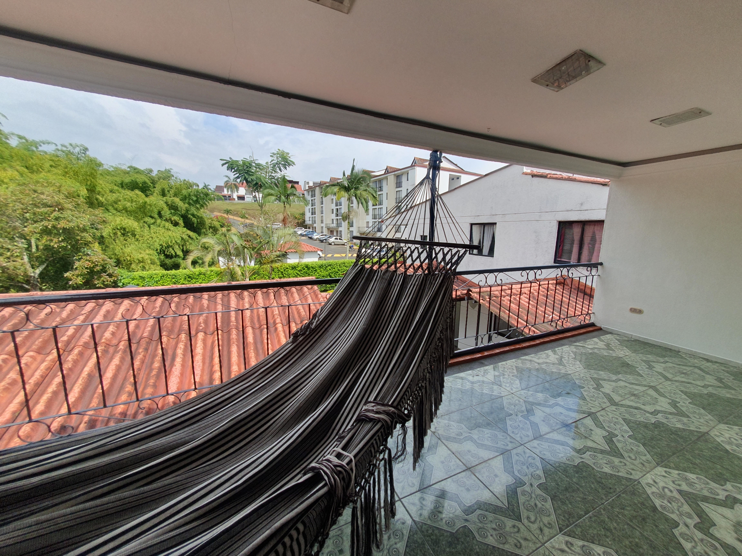 305074920250325091037 CASA EN VENTA AVENIDA SUR SECTOR HOME CENTER