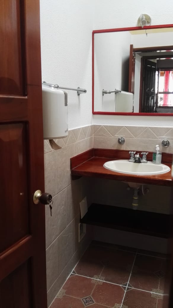 SE VENDE HERMOSA FINCA DE RECREO VIA A ARMENIA