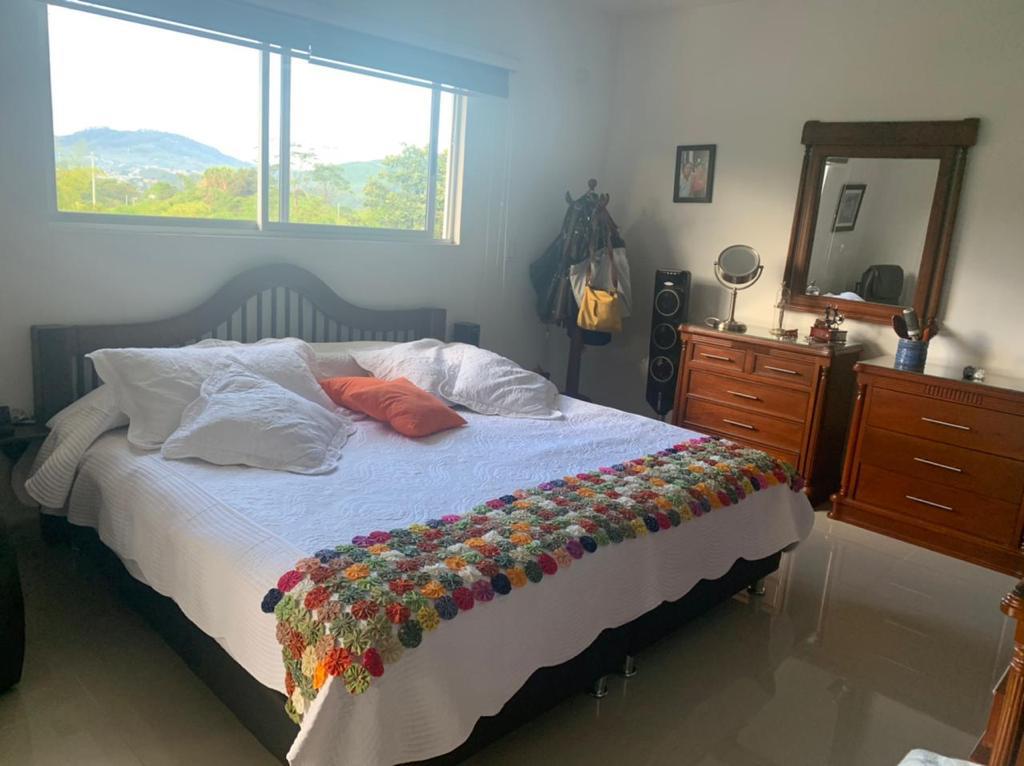 VENTA CASA CAMPESTRE EN SANTA ROSA