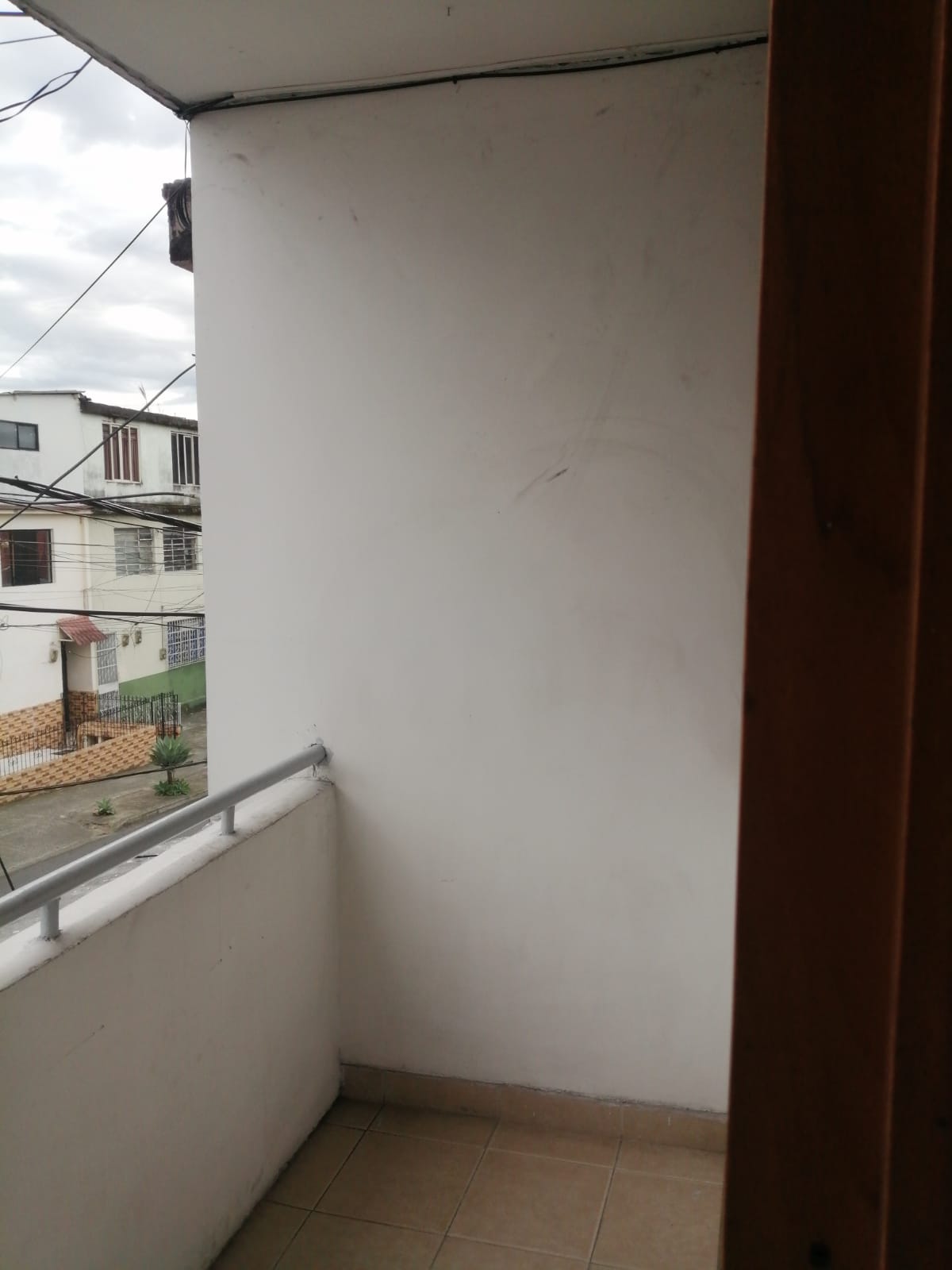 30507520230726032442 VENDO CASA CON LOCALES CERCA AL CENTRO EN PEREIRA
