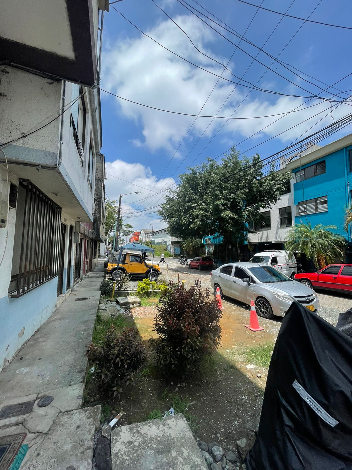 30507520240424092438 VENDO BODEGA PEREIRA