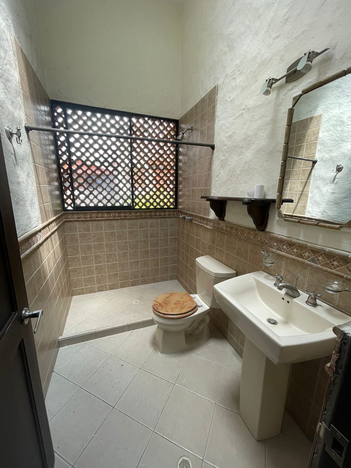 30507520240906031706 VENDO CASA EN BOMBAY DOSQUEBRADAS