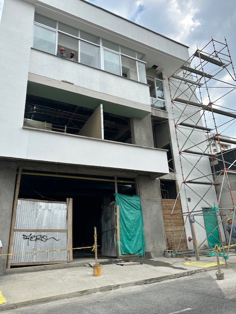 ARRIENDO LOCAL EN EL CENTRO