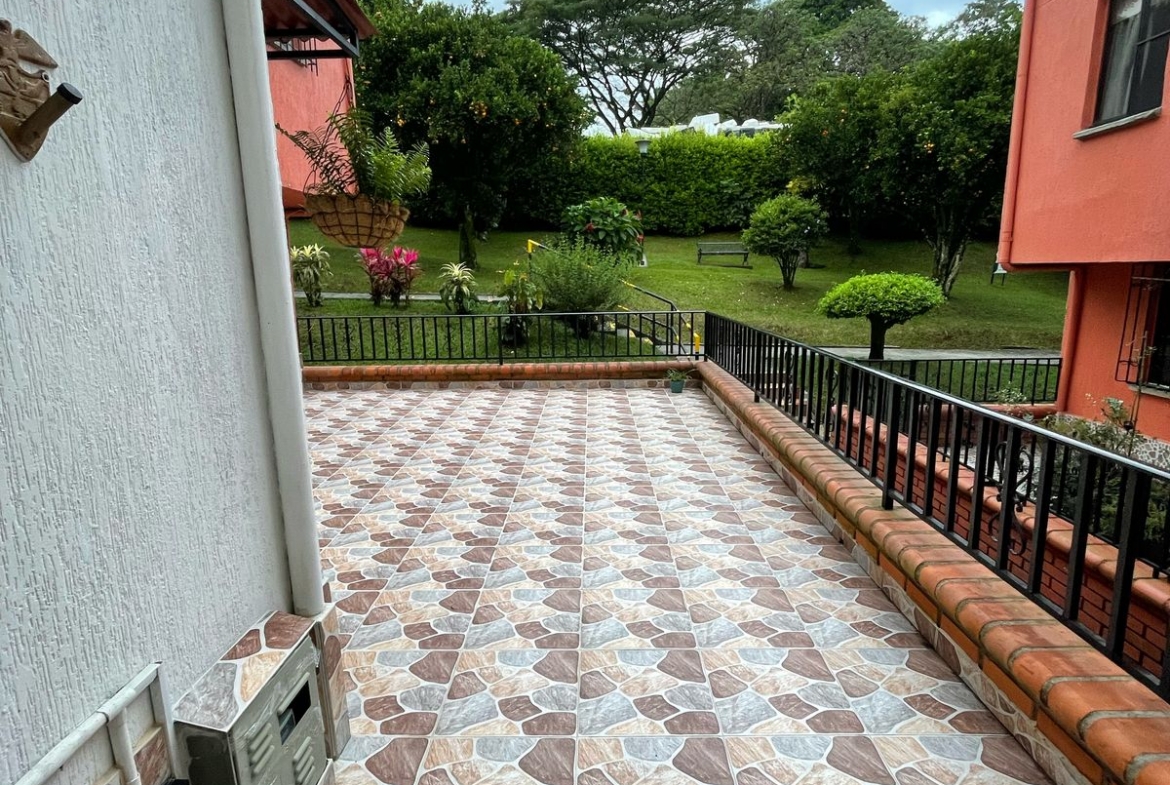 SE PERMUTA APARTAMENTO EN GAMMA 4