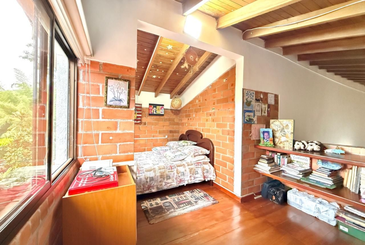 VENDO CASA CAMPESTRE EN COMBIA